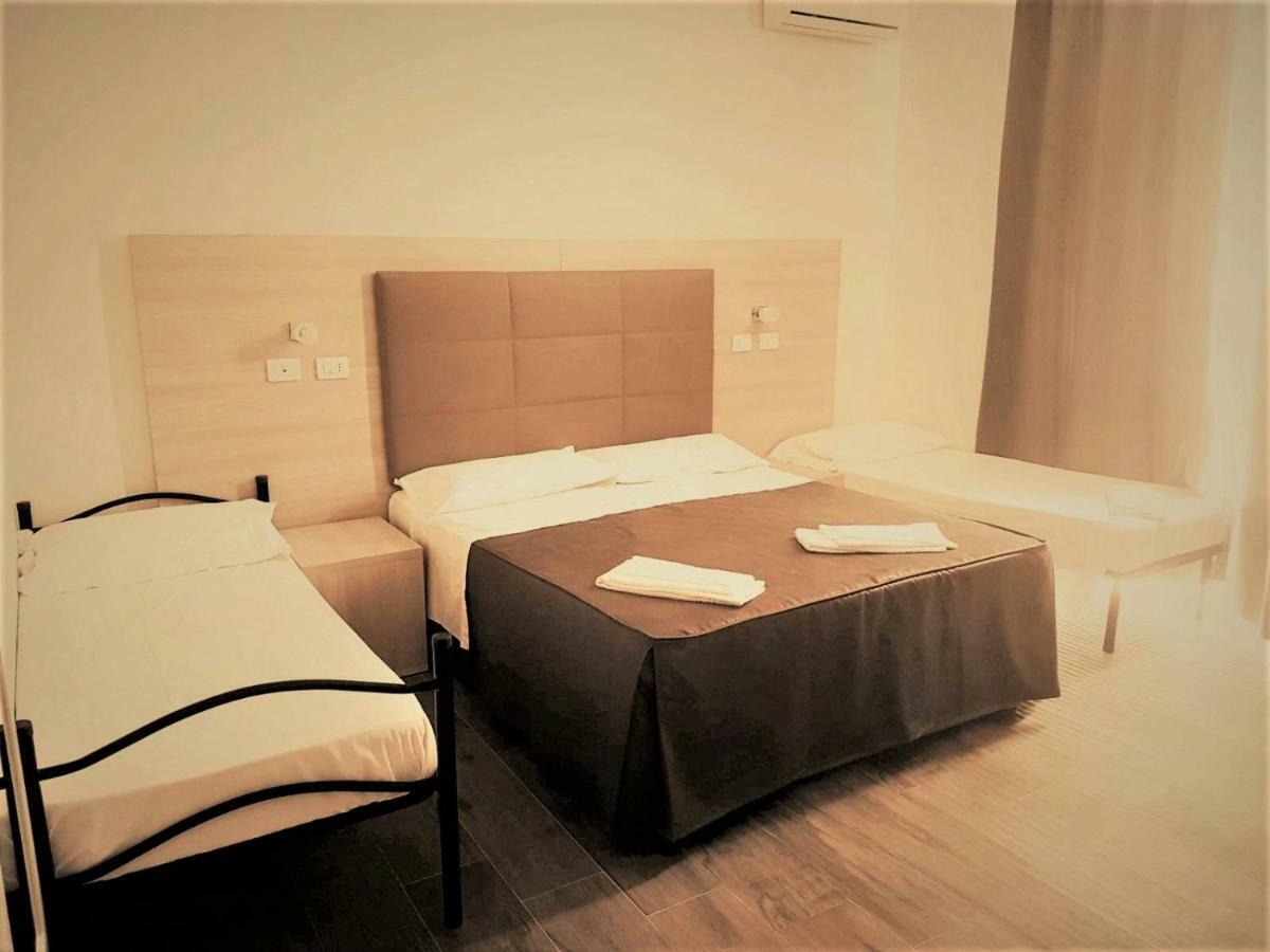 Academy Hotel Fiumicino Exteriér fotografie